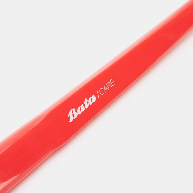 Dlh&aacute; plastov&aacute; lyžica na ob&uacute;vanie Baťa, neutr&aacute;lna