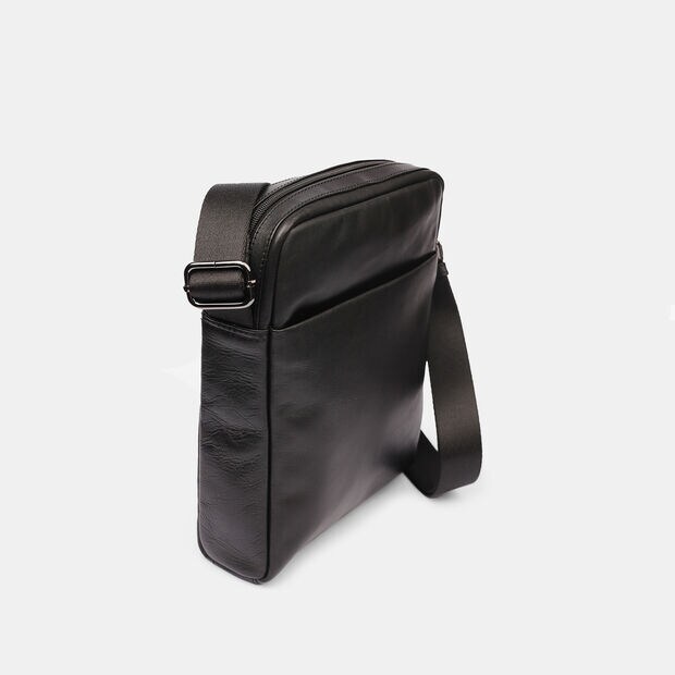 Men&scaron;ia crossbody kabelka, čierna