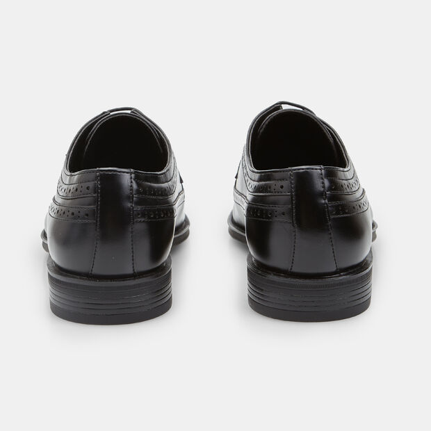 P&aacute;nska obuv so vzorom brogue Bata, čierna