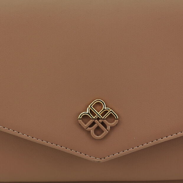 BATA RED LABEL BAGS