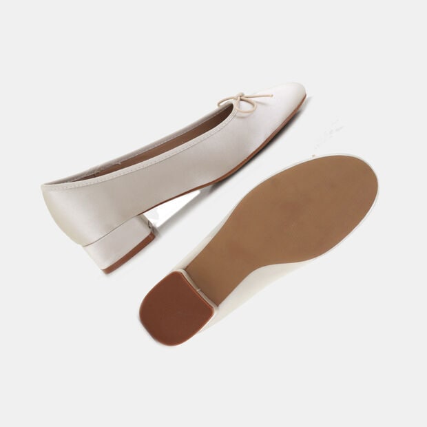 BATA WOMEN SHOES