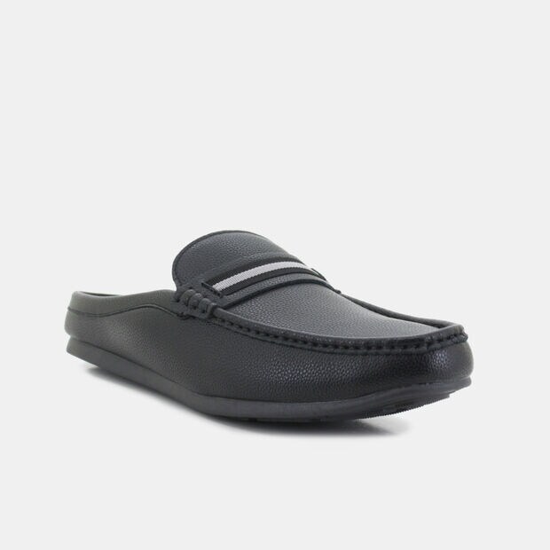 BATA MEN MOCCASINS