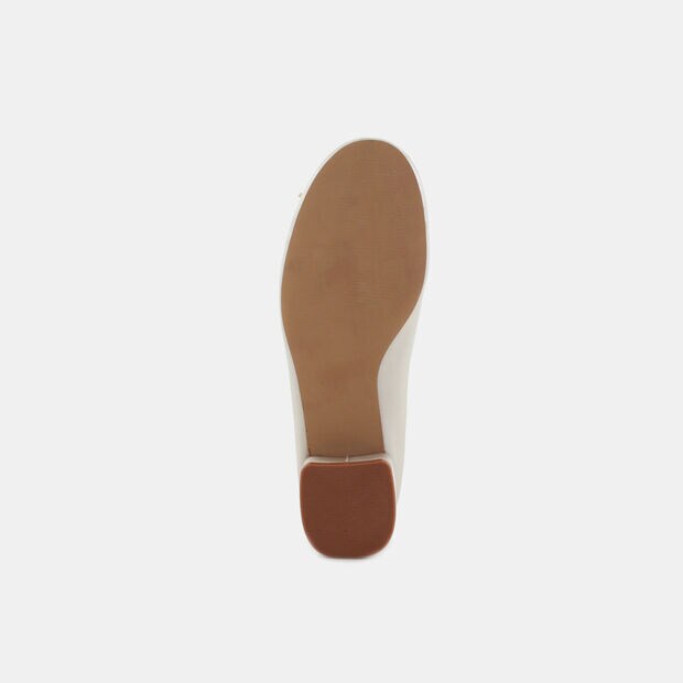 BATA WOMEN SHOES