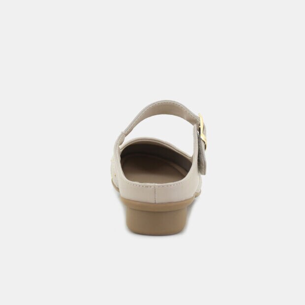 BATA WOMEN SHOES
