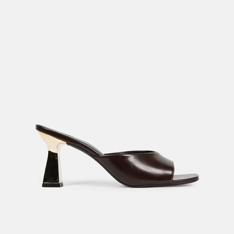 Sandalias Casuales Mujer Bata, Chocolate