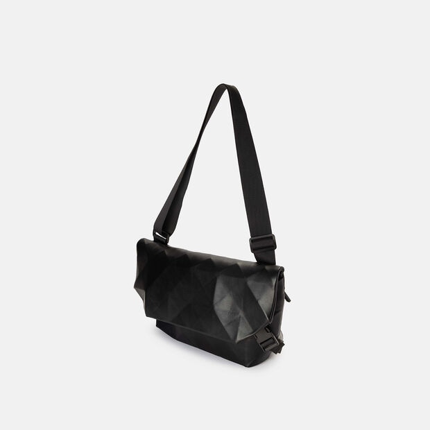 BATA RED LABEL ACCESSORIES BAGS