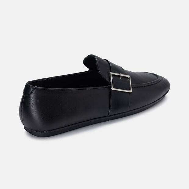 BATA MEN DRESS