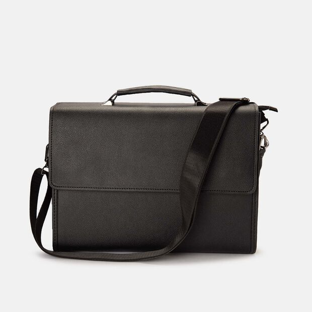 BATA MEN BAGS