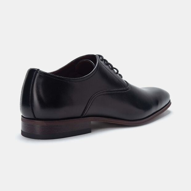 BATA MEN DRESS