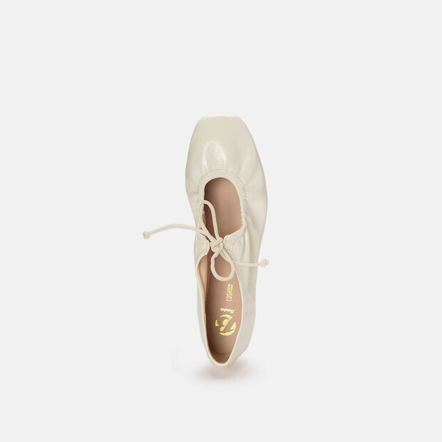 BATA WOMEN BALLERINA BD