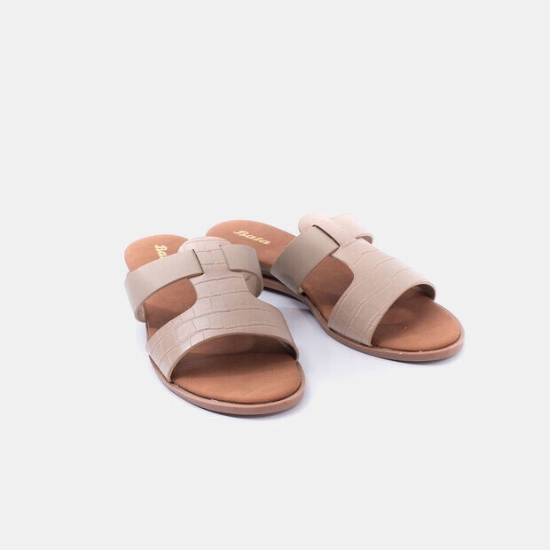 LADIES FLATS