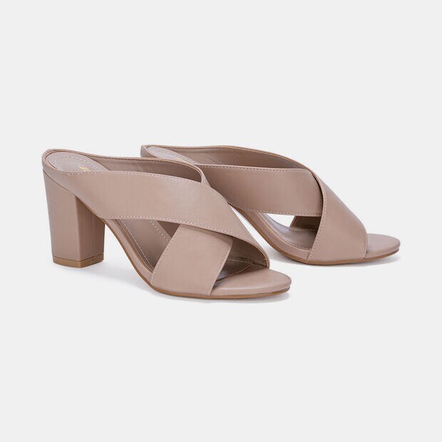 Bata Women's Casual Middle Heels 2 inches Bussara 