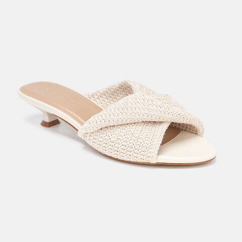 Bata บาจา รองเท้าส้นสูง แบบสวม สูง 1 นิ้ว สำหรับผู้หญิง รุ่น KAMPALA