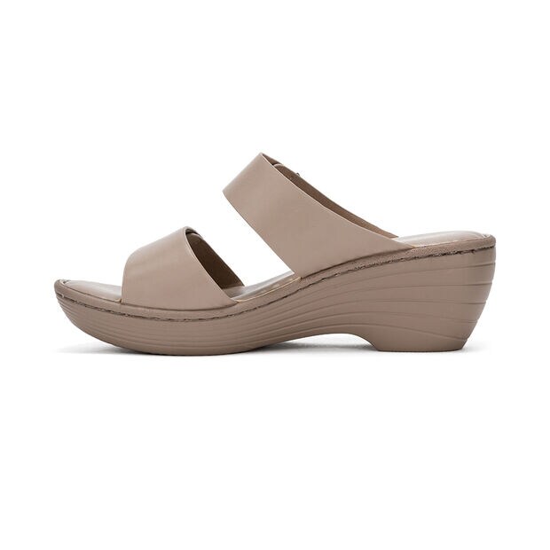 Bata Comfit รองเท้าเพื่อสุขภาพสำหรับผู้หญิงสูง 1.5 นิ้ว รุ่น Arissa 