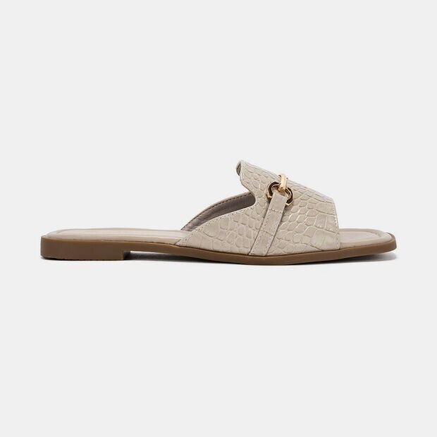 LADIES FLATS