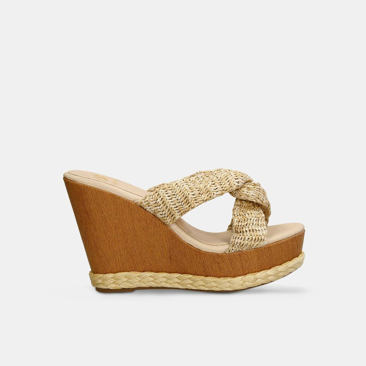 Sandalias Para Mujer Bata Beige Jemara
