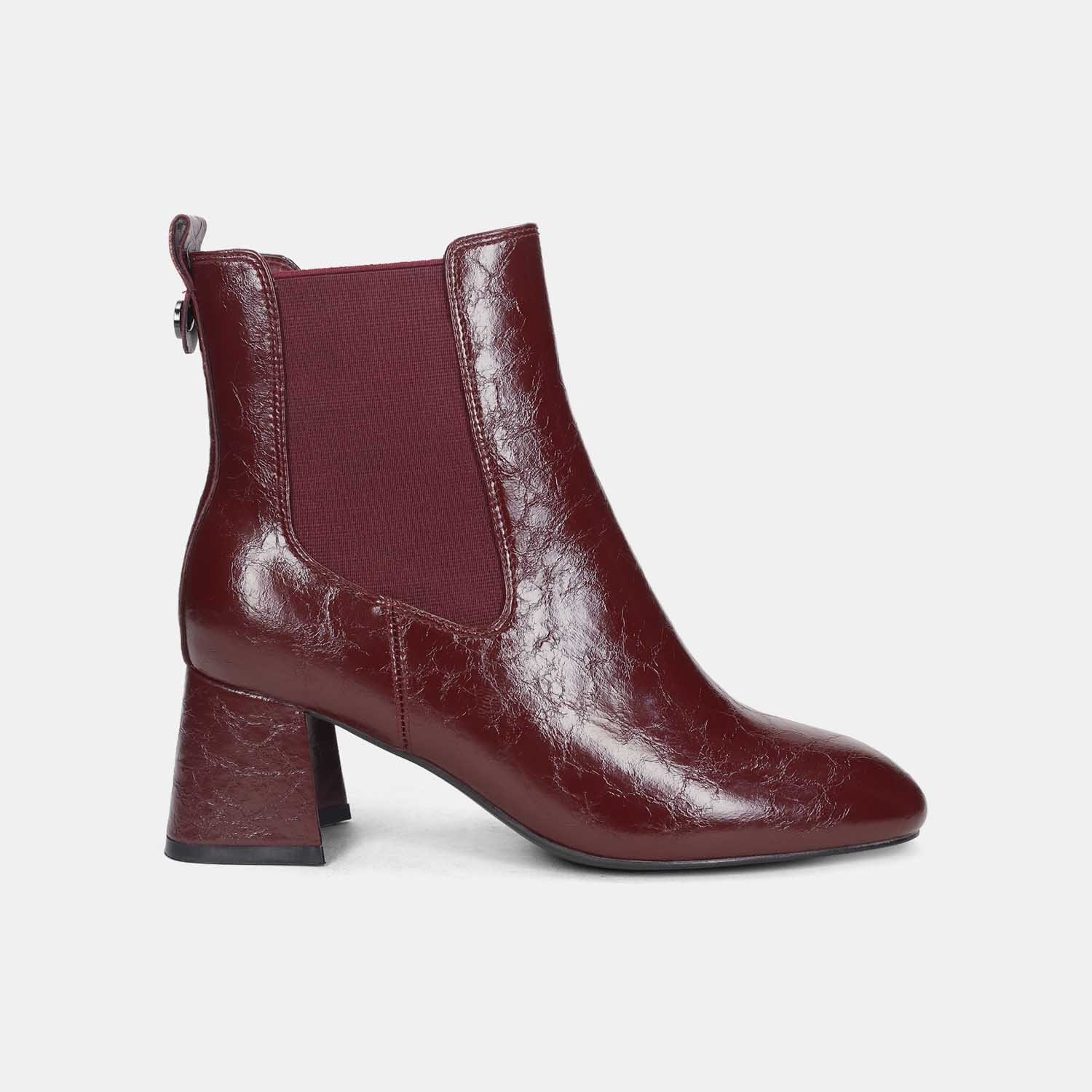 Bota Para Mujer Bata Fucsia Omana