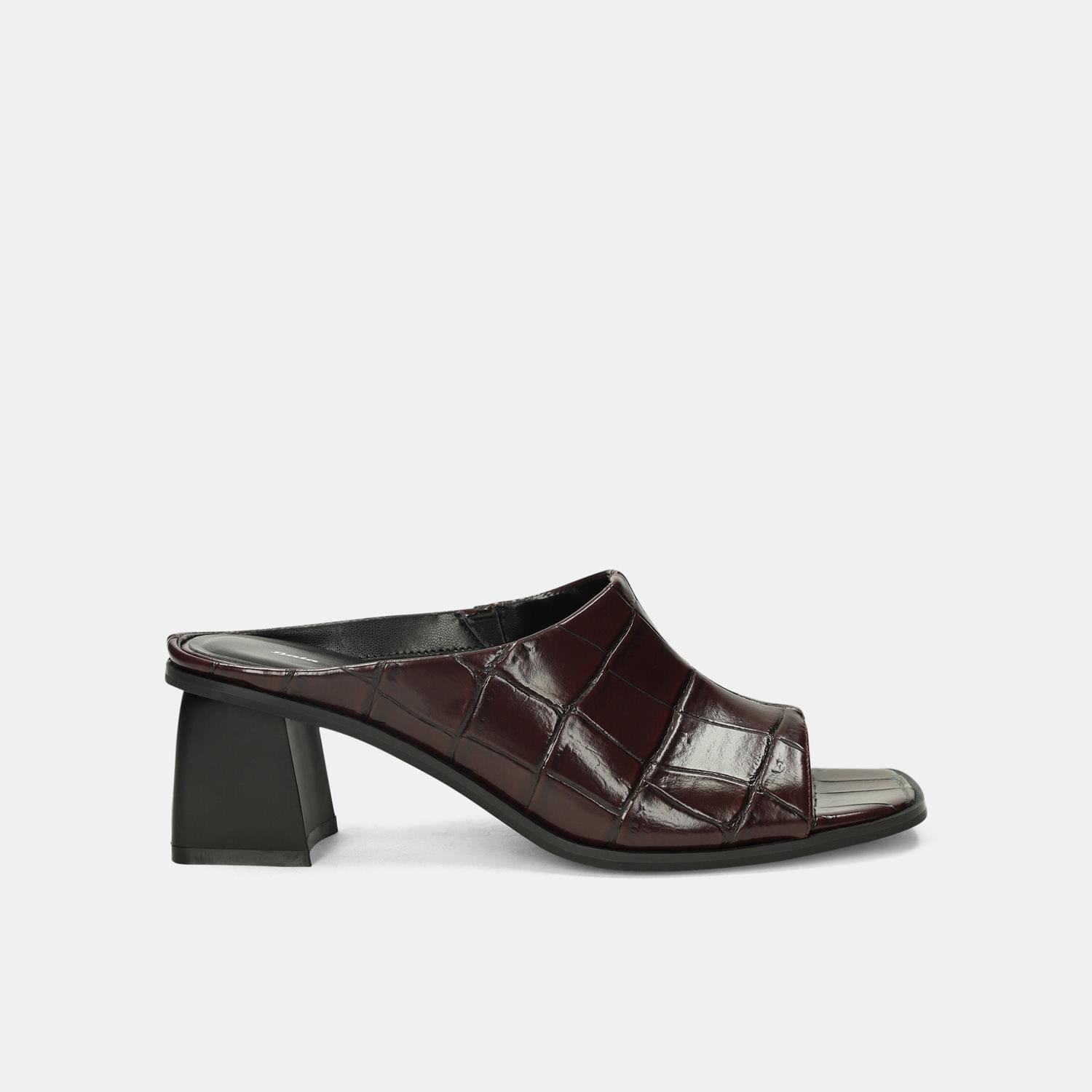 Sandalias Para Mujer Bata Red Label Lulu Eranium