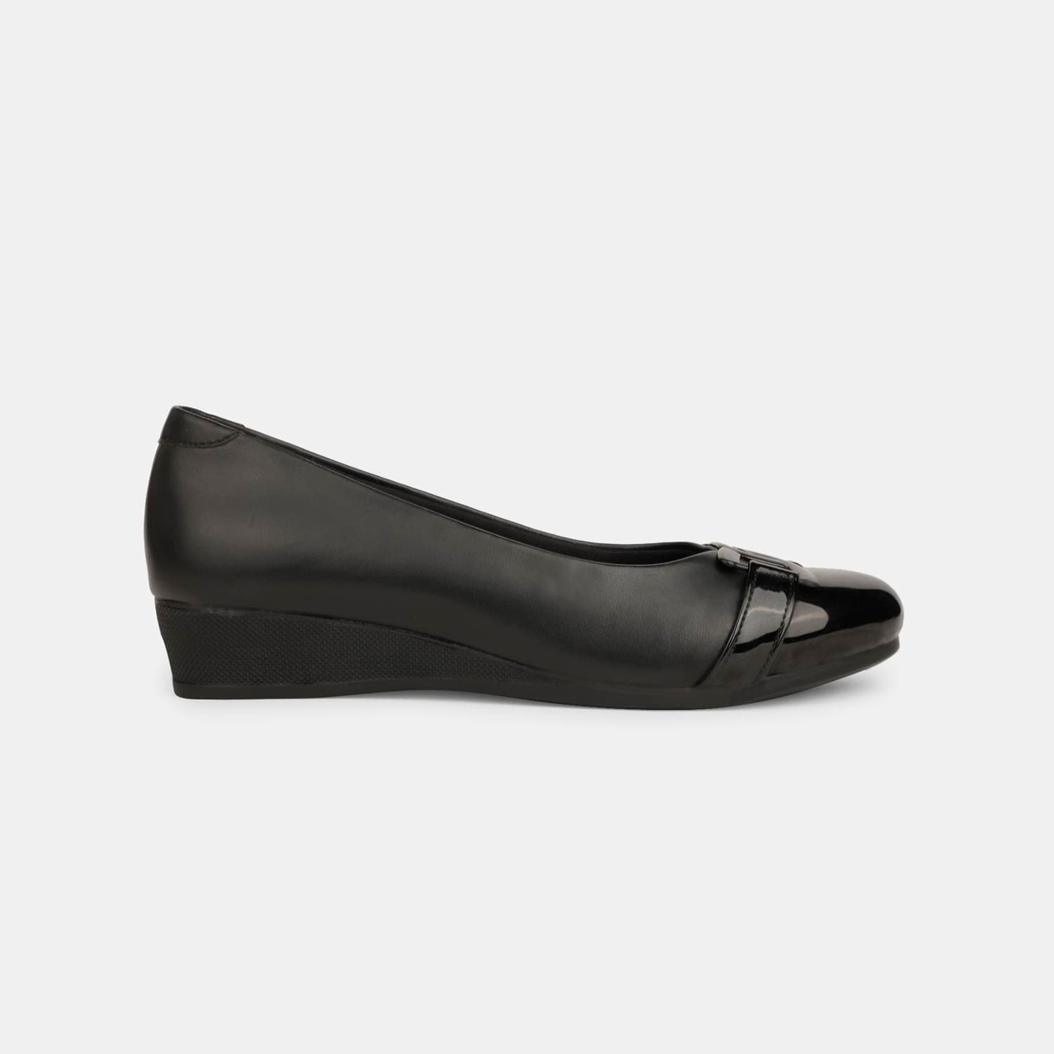 BATA BLACK PUMPS FOR WOMEN