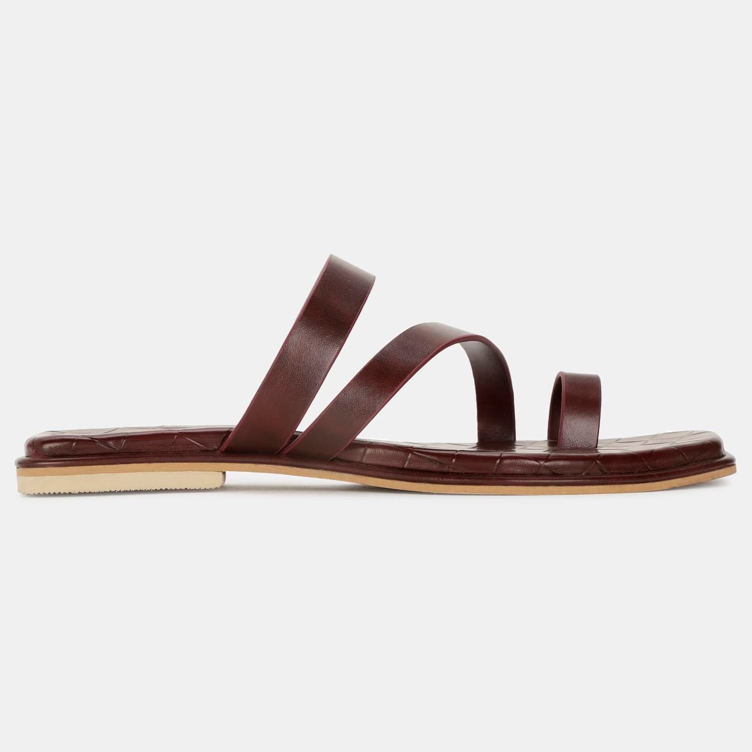 Bata maroon toe ring flat slippers for women