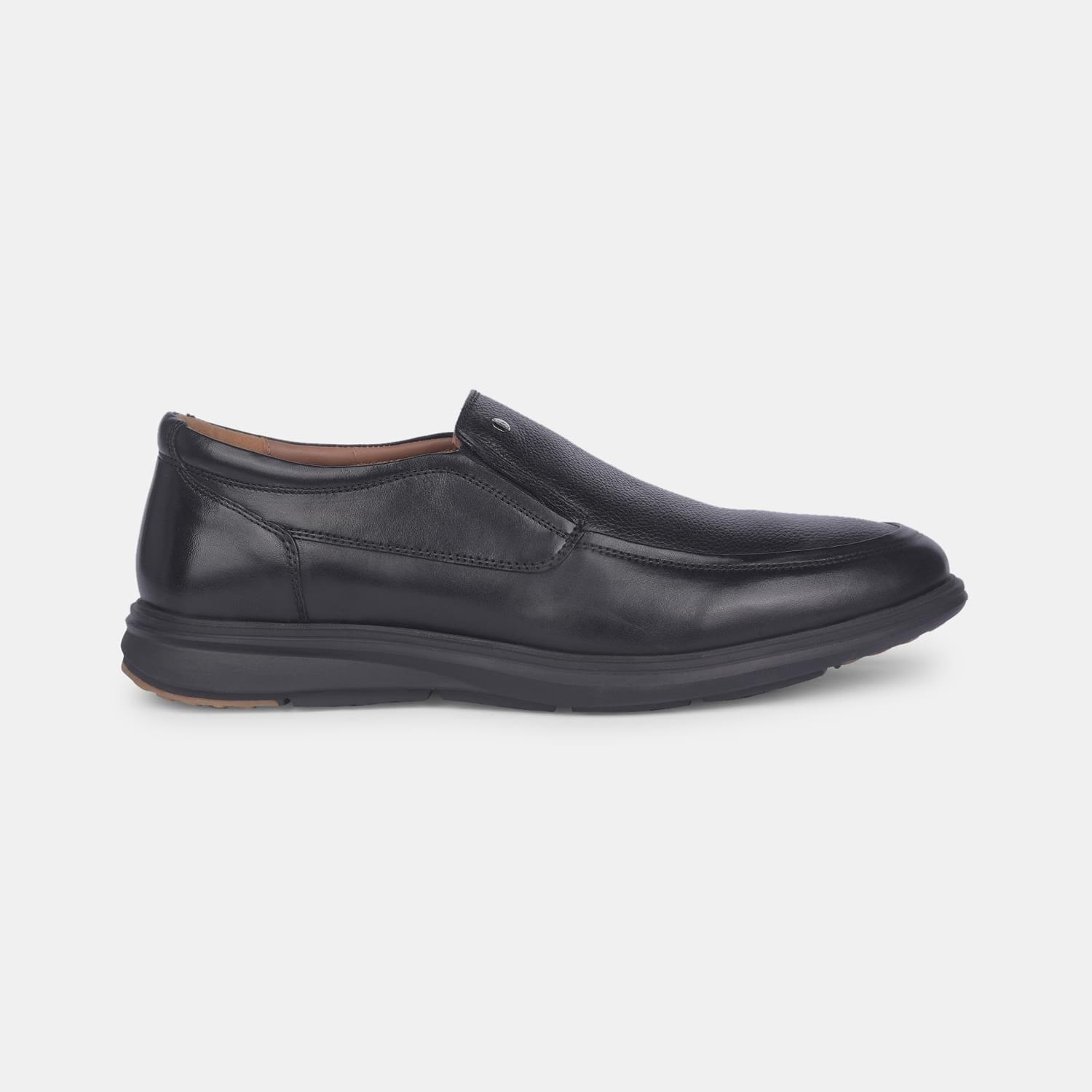 Hush Puppies Black Slip On Formal Shoes For Men