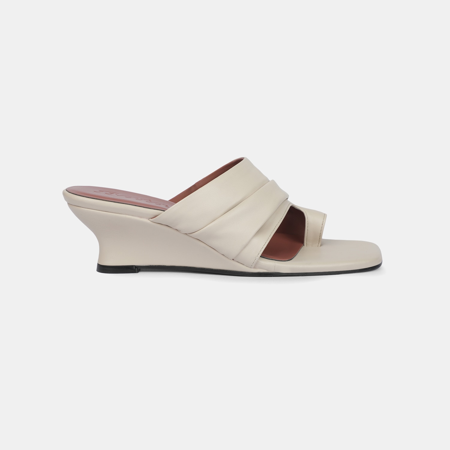 Bata Offwhite Toe-Ring For Women