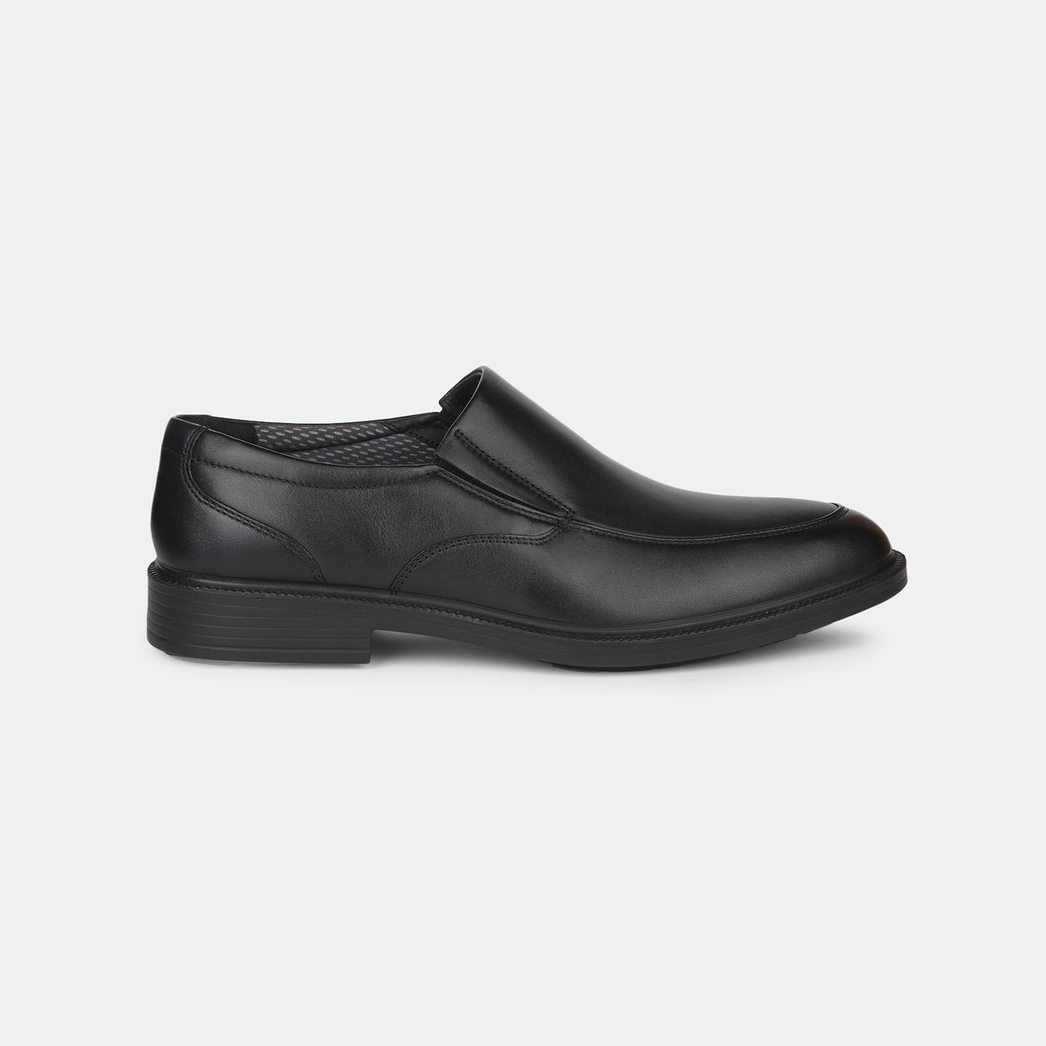 Hush Puppies Black Slip On Formal Shoes For Men