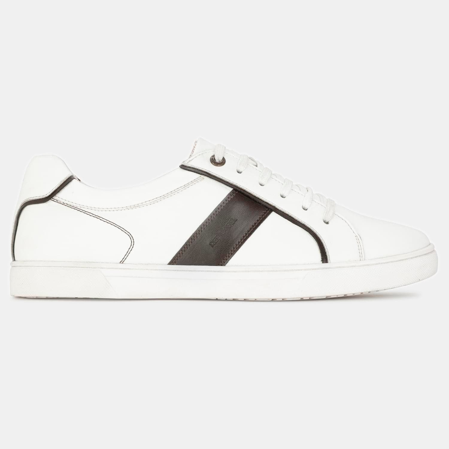 Red label white sneakers for men