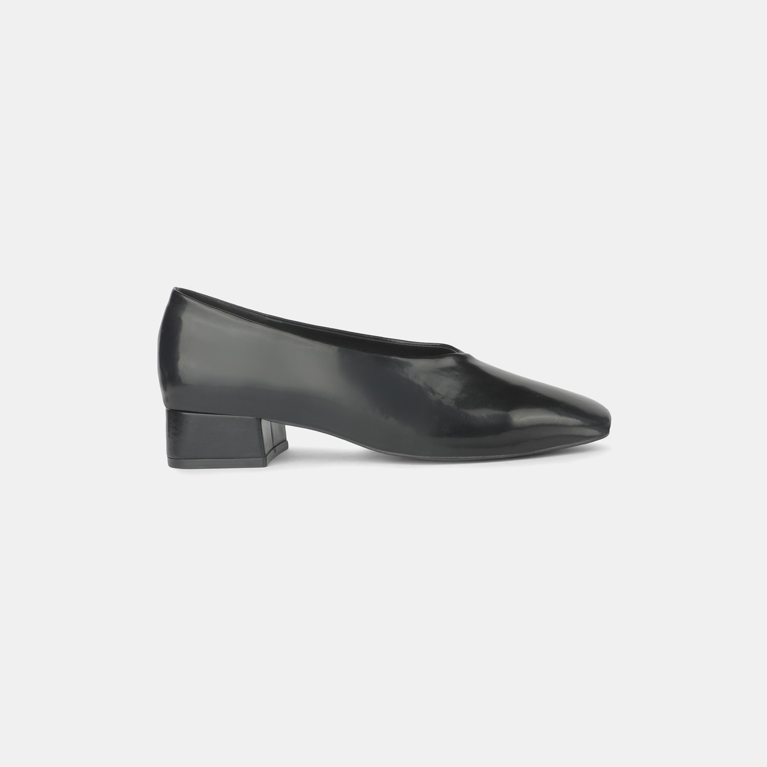 Bata Black Pumps For Women
