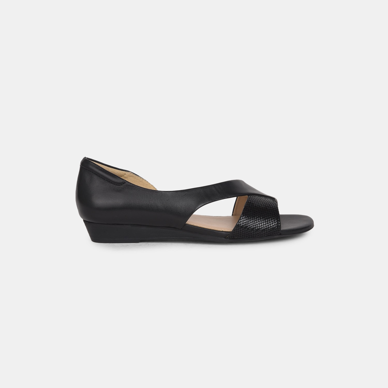 Hush Puppies Black Casual Shoes For Women