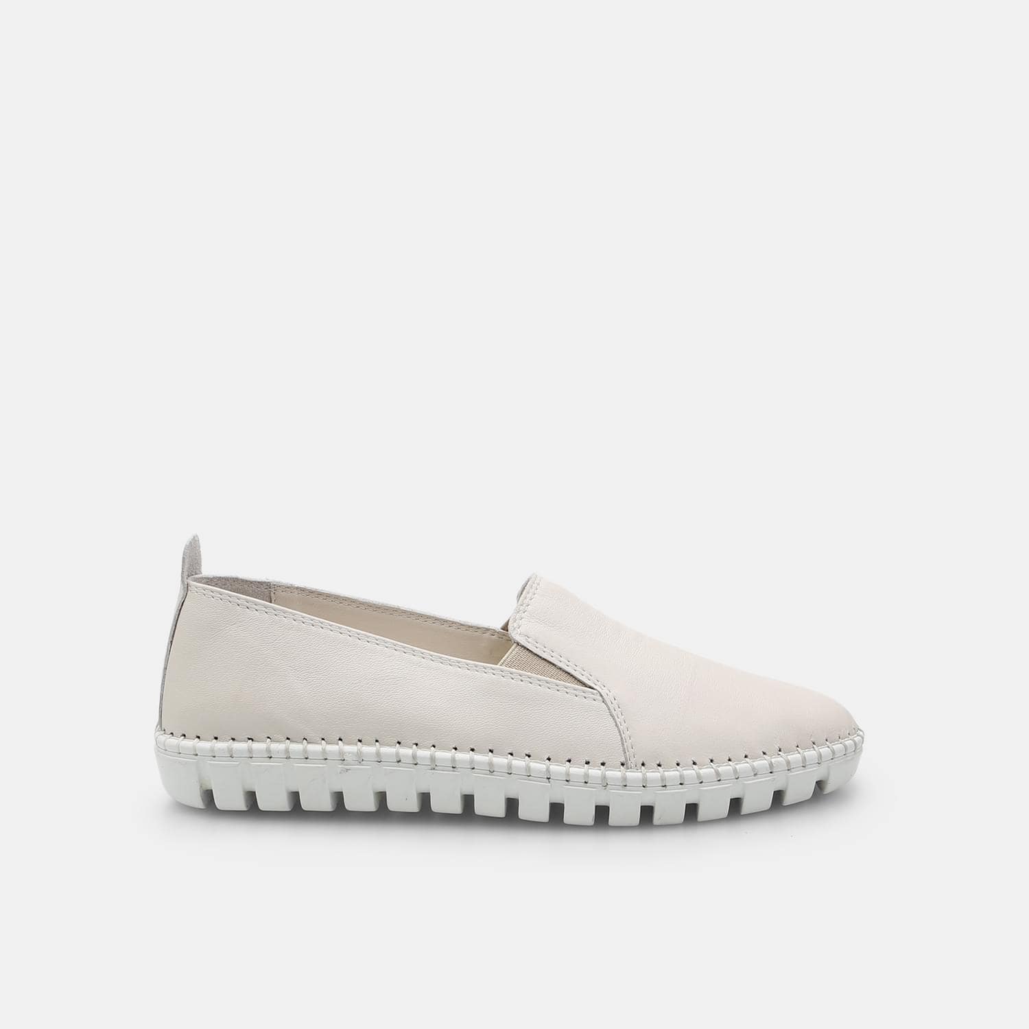 Dámské kožené slip-on mokasíny Baťa