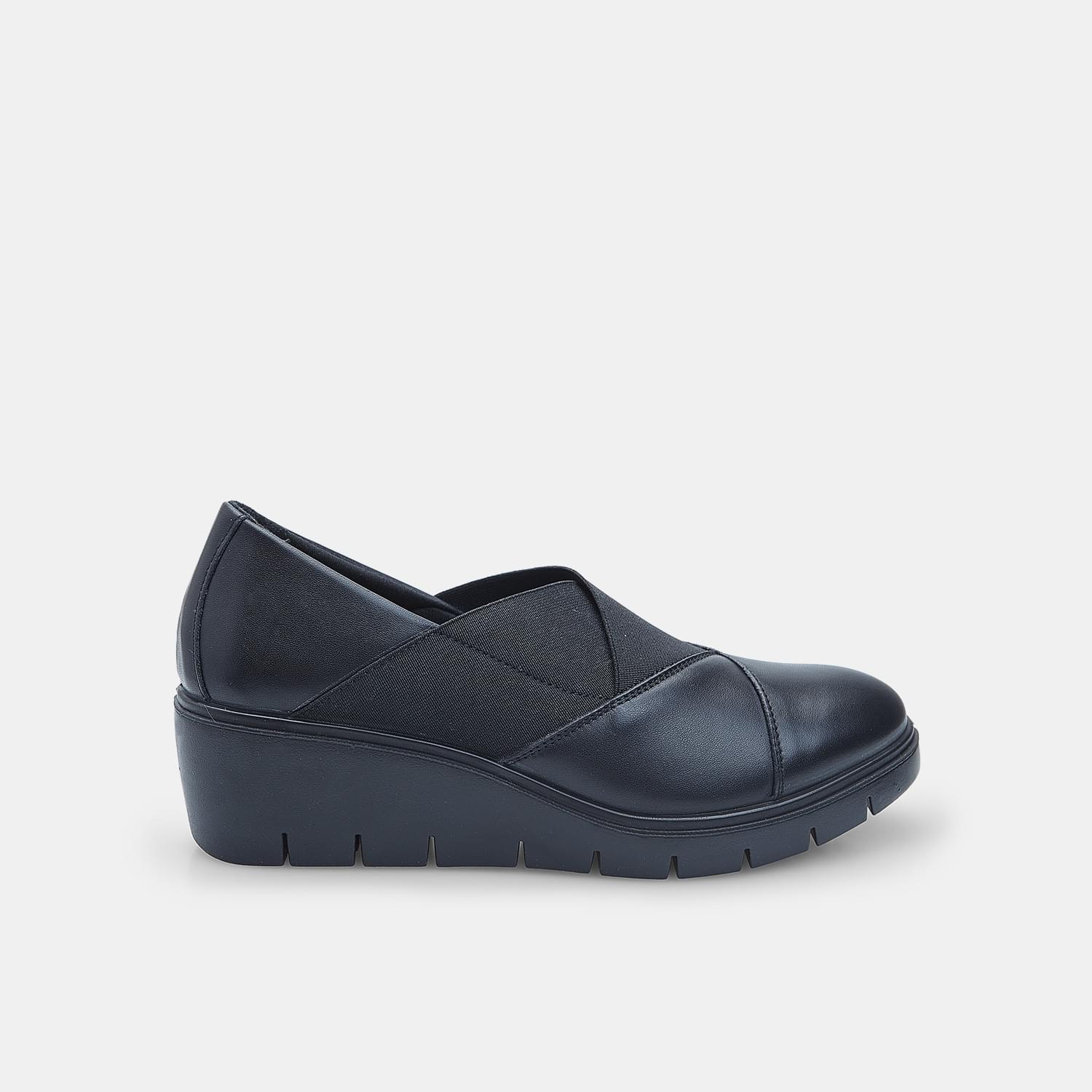Slip on bota s elastickými pásky a klínem Baťa