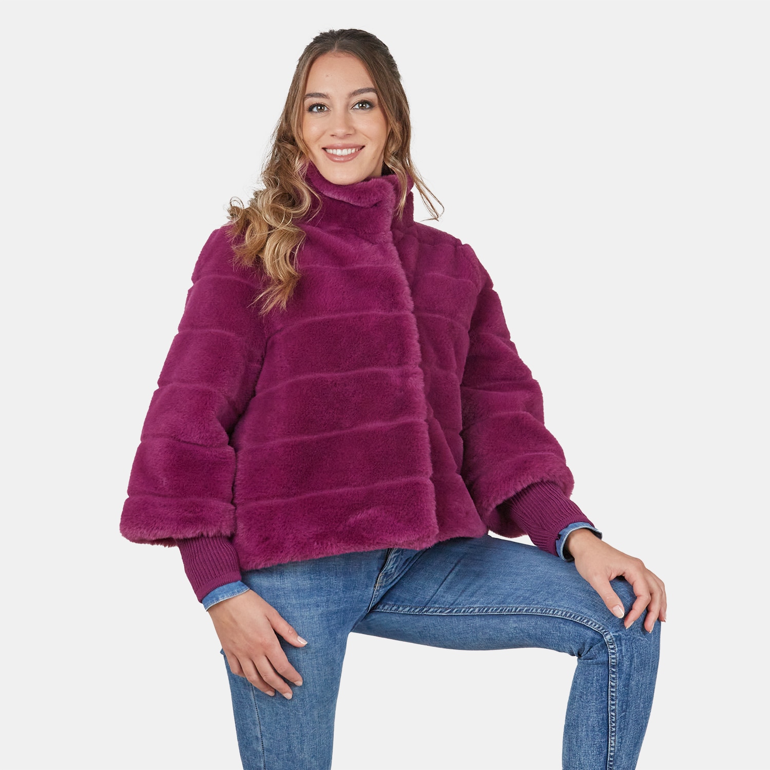 Eco-pelliccia da donna con collo alto