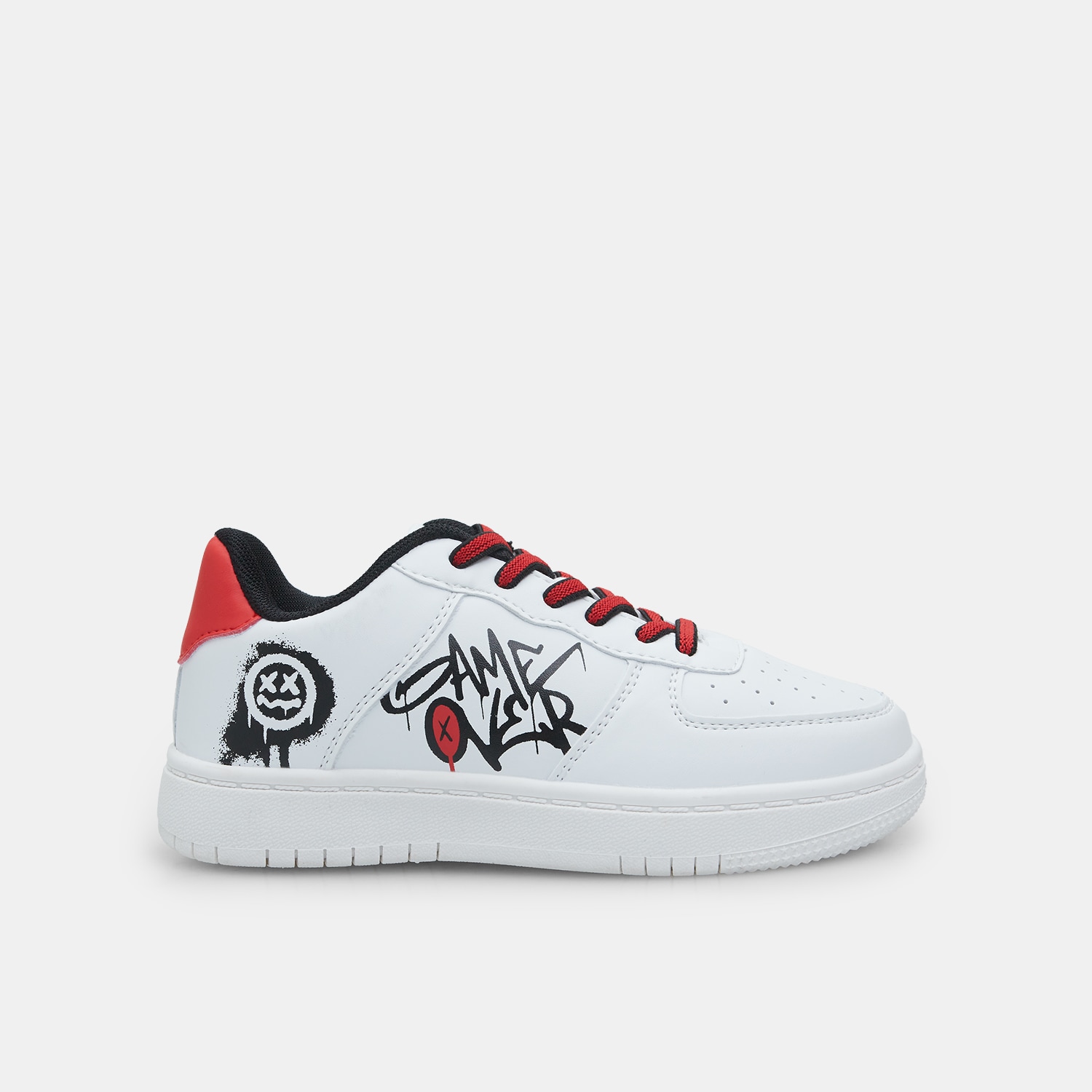 Sneaker da bambino con lacci colorati