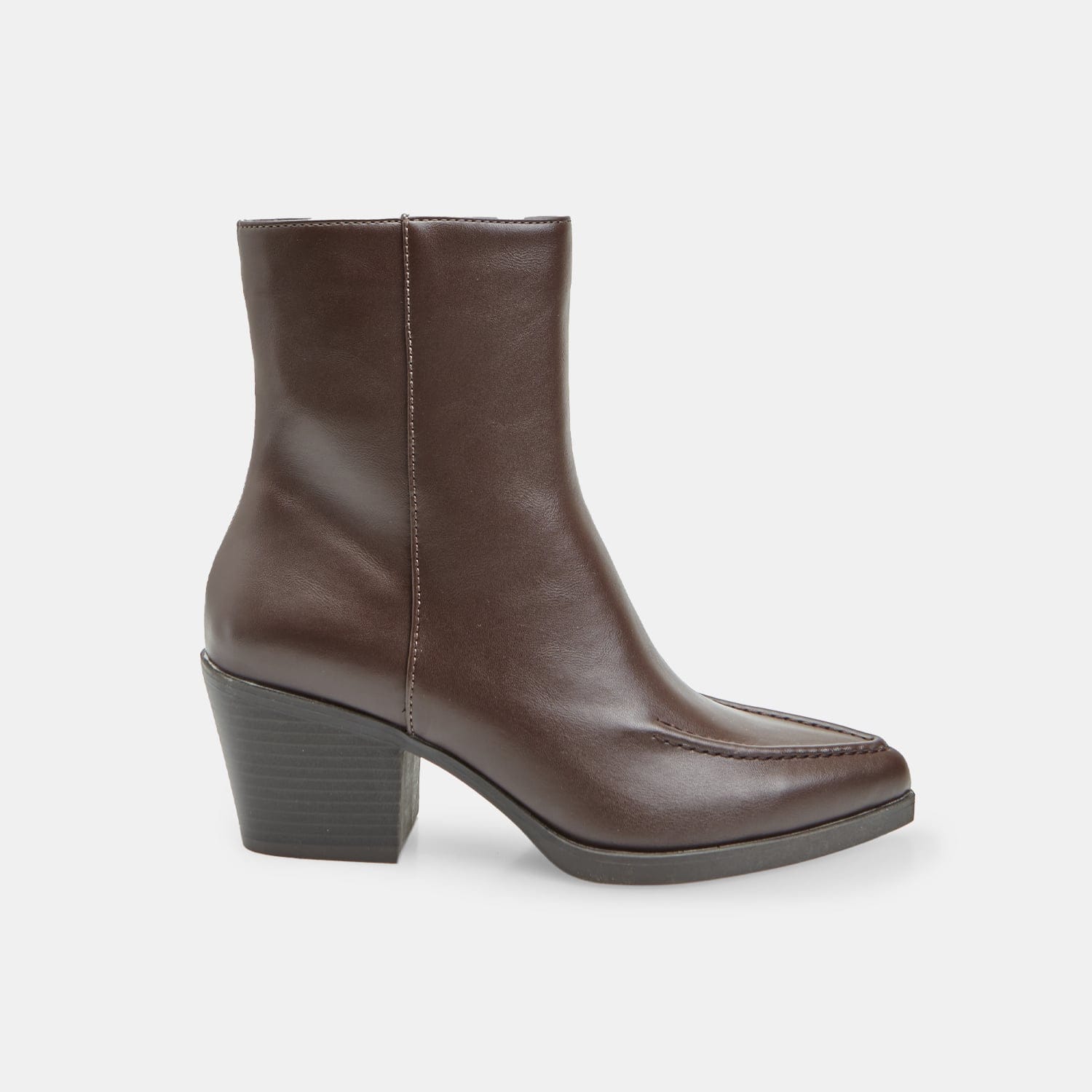 Stivaletto da donna con tacco e punta Bata